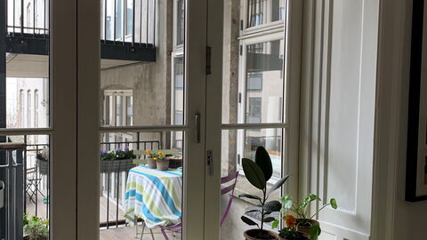 Close To The Lakes - Close To Center