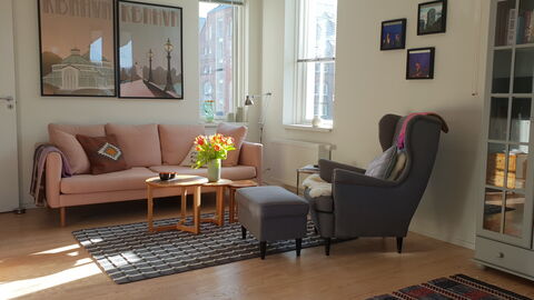 Free Parking - 1 Br - 2 People - Close To Water: Living Room