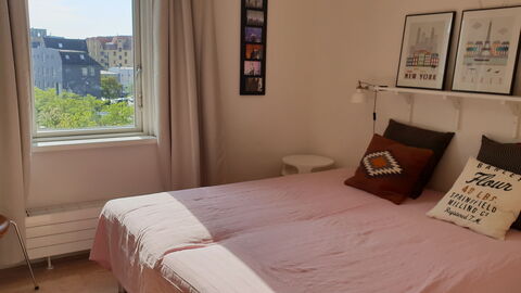 Free Parking - 1 Br - 2 People - Close To Water: Bedroom