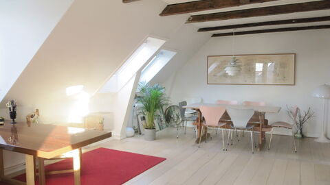 Østerbro - 2 Bedrooms - 5 People: Dining Room, Living Room