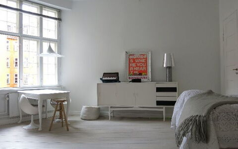 Direct Center - Inner City: Bedroom