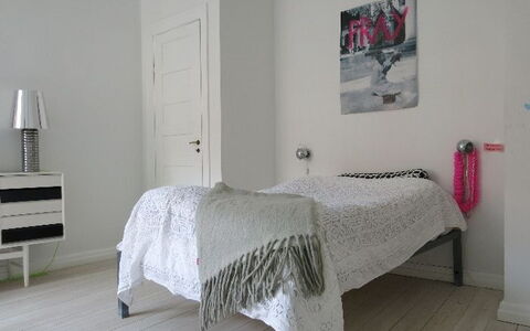 Direct Center - Inner City: Bedroom