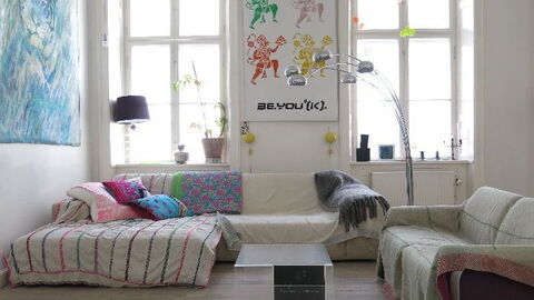 Direct Center - Inner City: Living Room