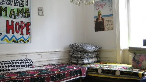 Direct Center - Inner City: Common Room