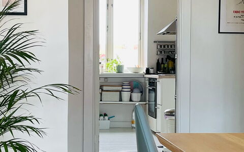 Close To The Opera: Dining Room