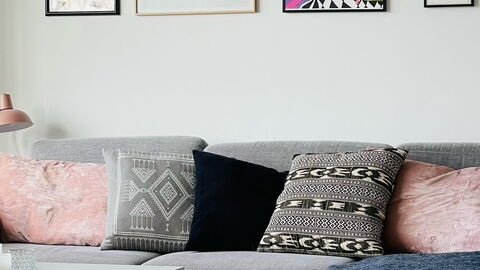 Close To The Opera: Living Room