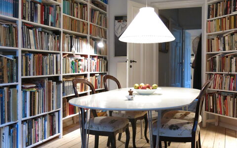 Center - Close To The King- 2 Persons: Dining Room